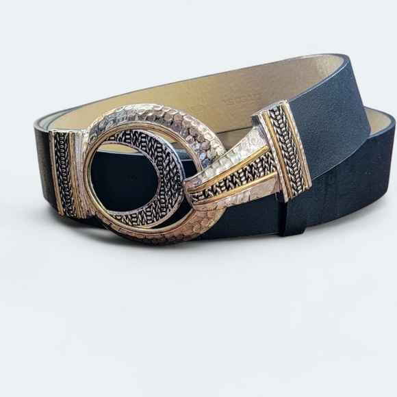 Chico's Accessories - Chicos Double Circle Interlock Elegant Black and Gold Leather Belt Size M L
